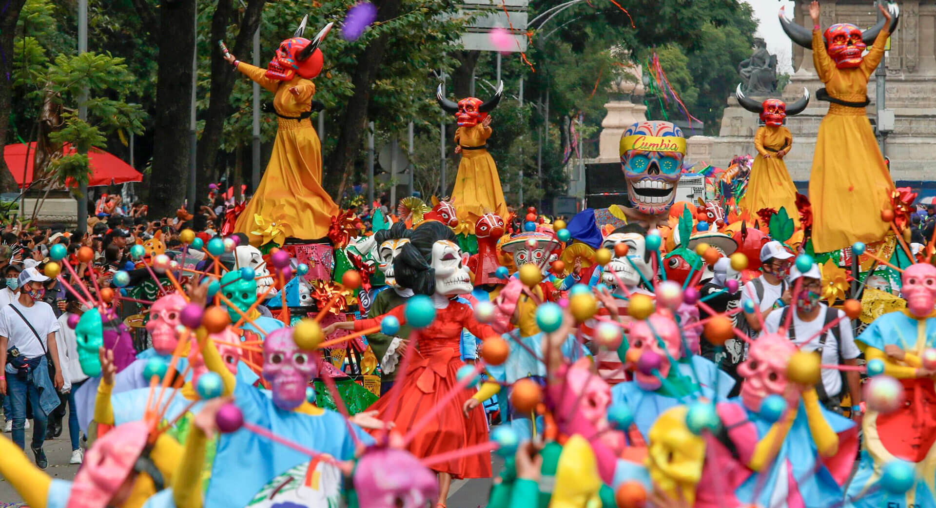 Dia de los muertos en Michoacan + Playa